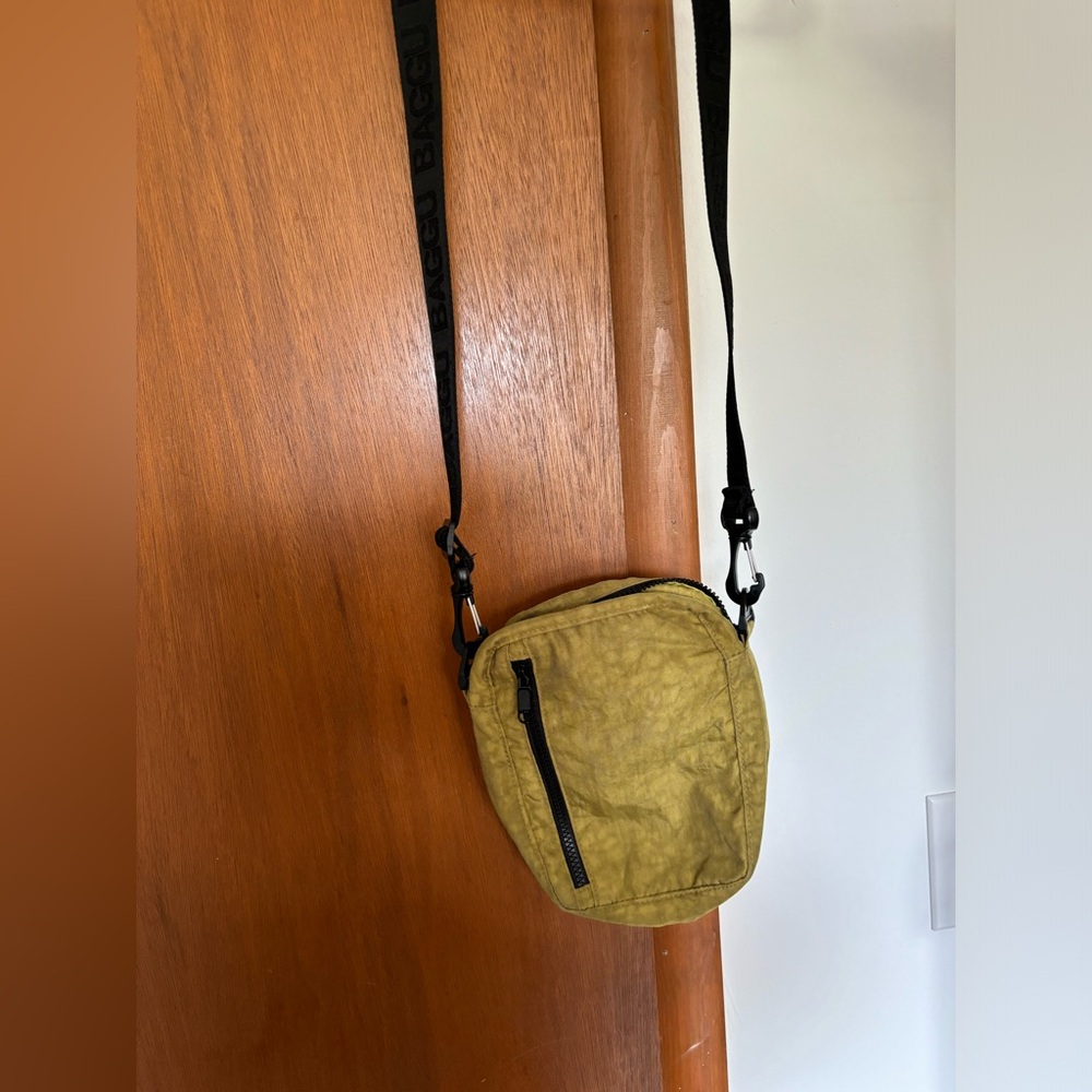 BAGGU Crossbody bag